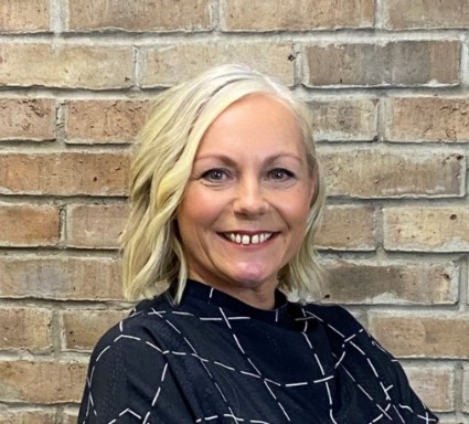 Leanne Chambers - Managing Director